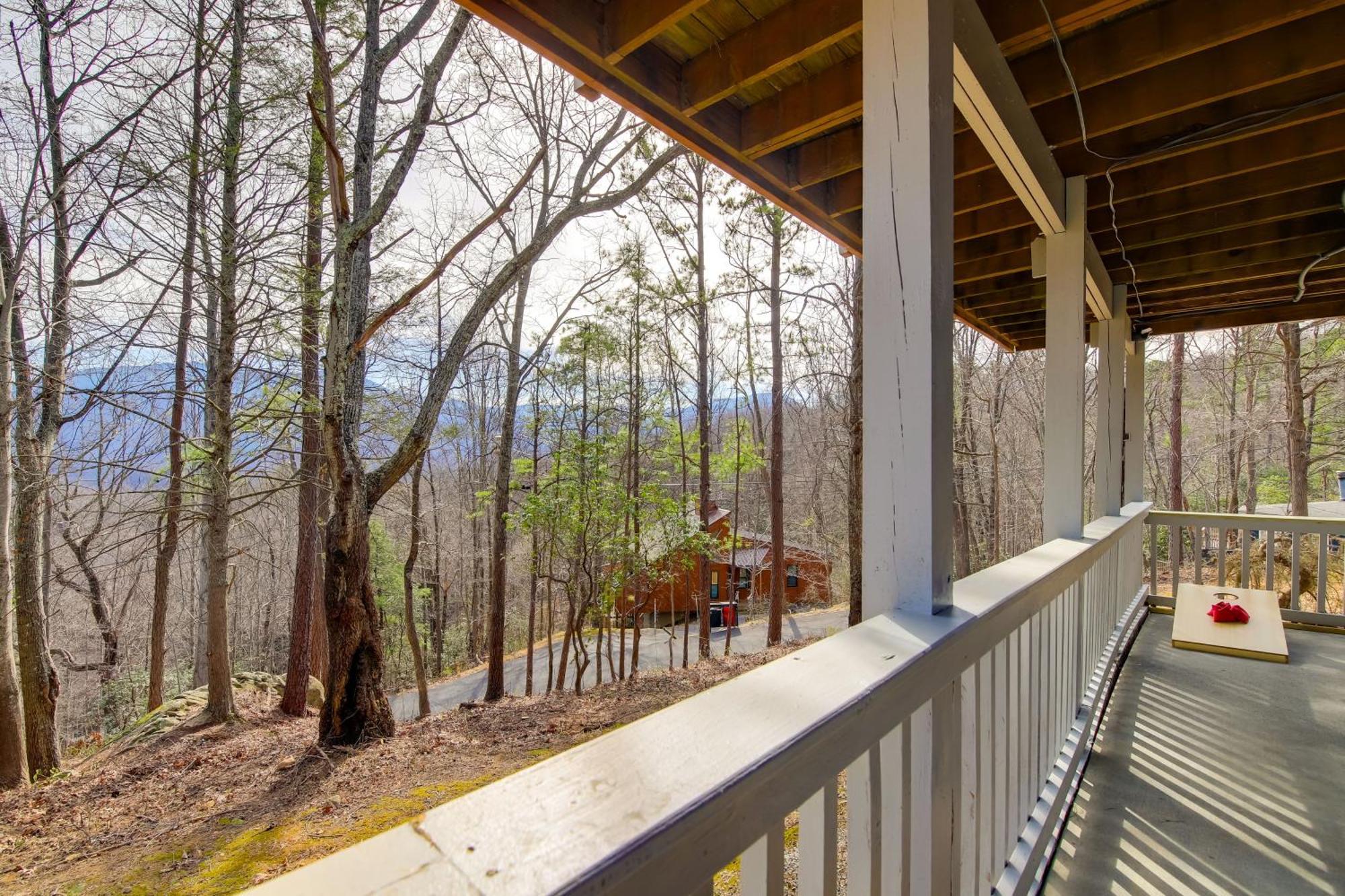 Gatlinburg Mountain Cabin With Hot Tub, Deck And Games Exterior photo